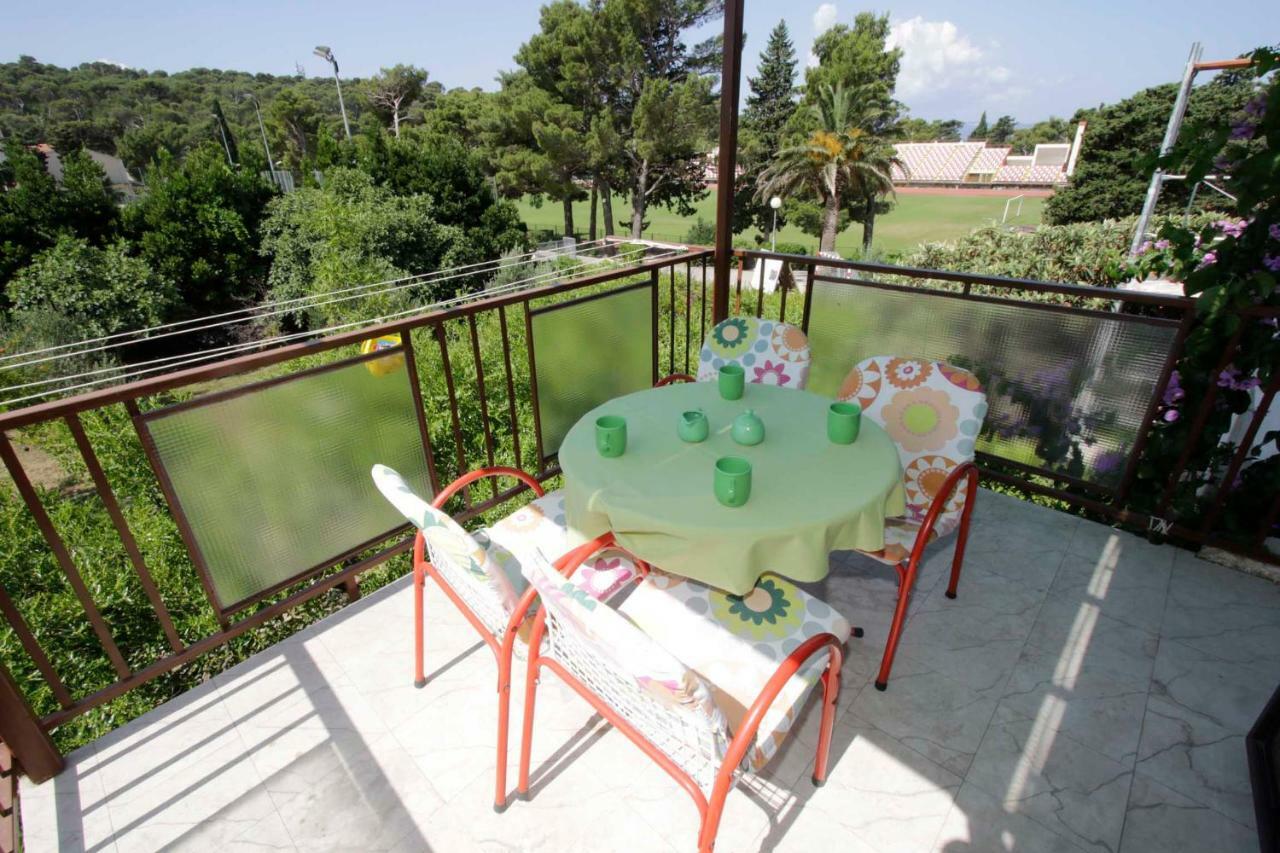 Besker Apartman *